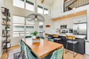 Dining - Luxury Home with Mountain Views + Hot Tub (Pine)