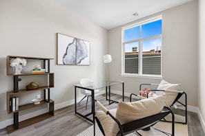 Screen Shot 2025-05-18 at 8.15 - Urban Home Away from Home w. Rooftop& Parking (Jersey City)