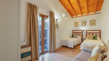 Tabla de planchar con plancha y wifi