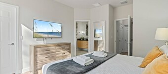 Amazing Family House w pvt Pool - 1605