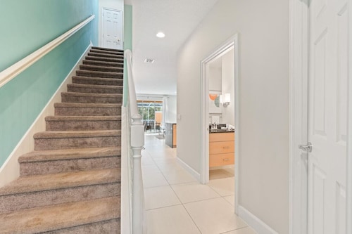 Amazing Family House w pvt Pool - 1605