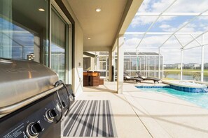 Outdoor pool, a heated pool - 6BR Villa w/ Pool, Spa & Resort — Close to Disney (kissimmee)