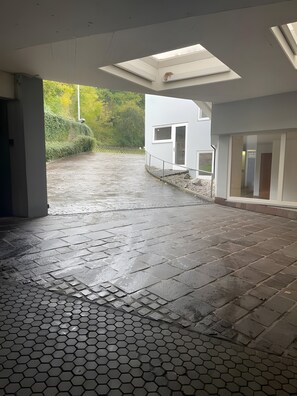 Property grounds - Apartment 'Domus Lux 404' with Balcony and Wi-Fi (Bad Säckingen)