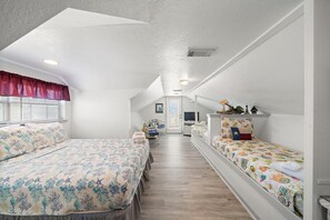 3 Schlafzimmer, Reisekinderbett, kostenloses WLAN, Bettwäsche