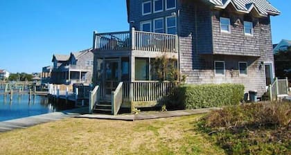 CV9B First Floor Studio I Screened Porch on Silver Lake