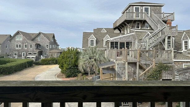 Property grounds - CV8B: Studio with Balcony (Ocracoke)