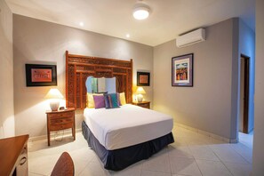 2 bedrooms, iron/ironing board, WiFi, bed sheets - Amazing Villa Romantica in the Heart of Old Town. (Puerto Vallarta)