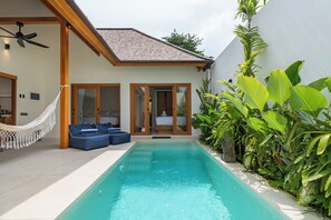 Piscine ext érieure