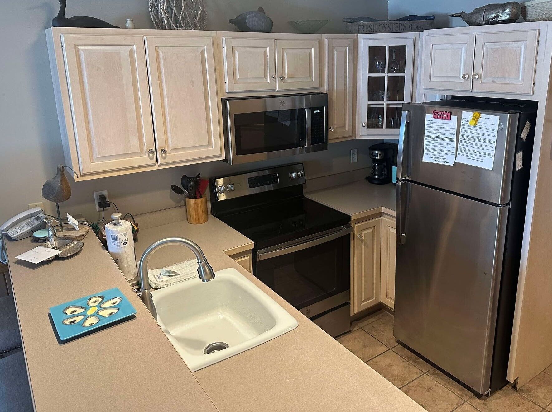 冰箱、微波炉、烤箱、炉灶