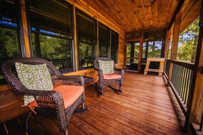 Terrace/patio - New River Log Cabin | Waterfront • Sauna • Jet Tub (Pulaski County)