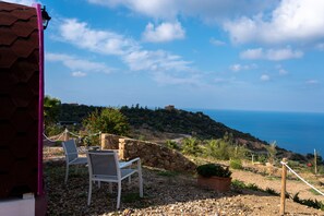 Property grounds - Bungalow 'Limone' with Sea View, Wi-Fi and Air Conditioning (Tusa)