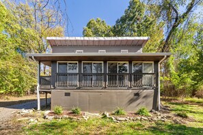 Exterior - Cabin w River Access, Fire Pit, Grill, WiFi & More (Harpers Ferry)