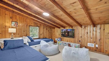 Een strijkplank/strijkijzer, gratis wifi, beddengoed