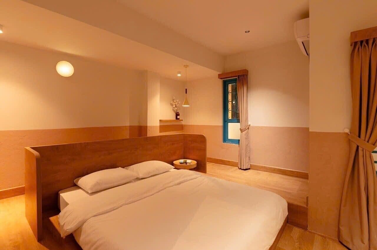 Economy Double Room | Private kitchen | Fridge, microwave, espresso maker, coffee/tea maker