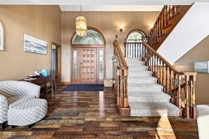 Interior - Lakefront Lodge•4BR•Heated Indoor Pool•Game Room (Terre Haute)