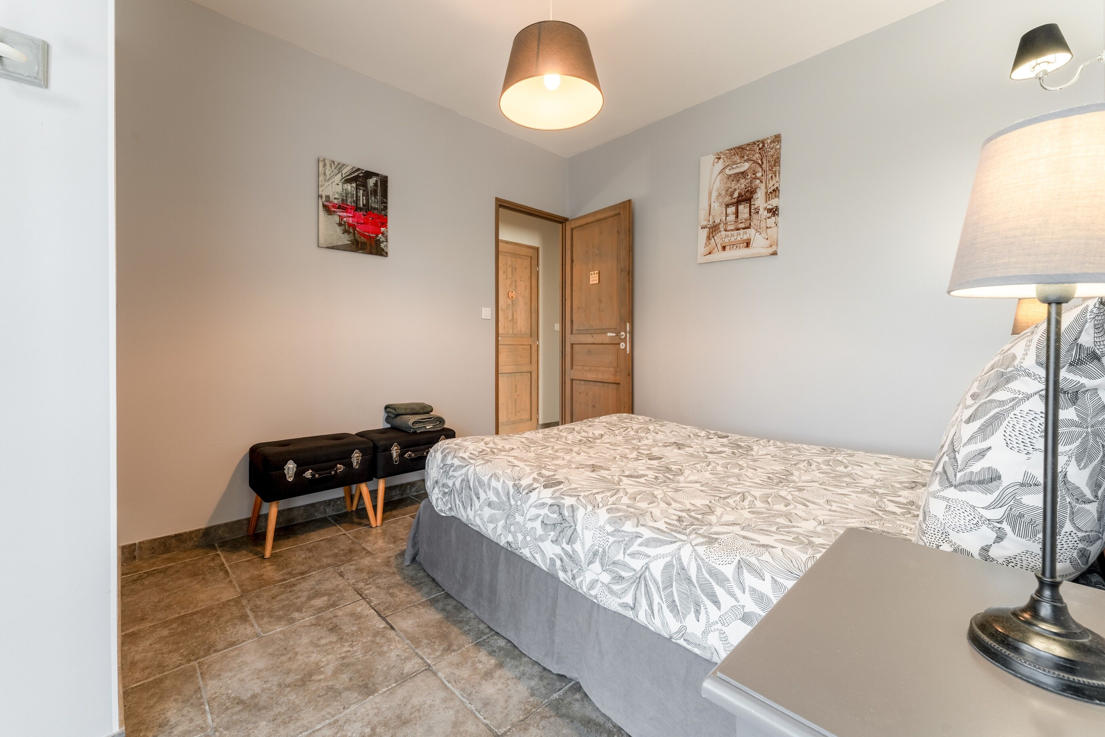 Bügeleisen/Bügelbrett, WLAN, Bettwäsche