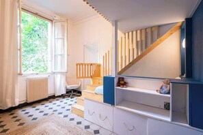 Interior - Bright apartment close to the city center (Nîmes)