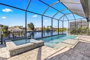 Outdoor pool, a heated pool - Captain's Quarters (Cape Coral)