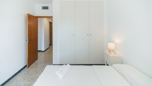 3 bedrooms, free WiFi, bed sheets - WELCS APARTMENT 386 EMP near the ocean (Llança)