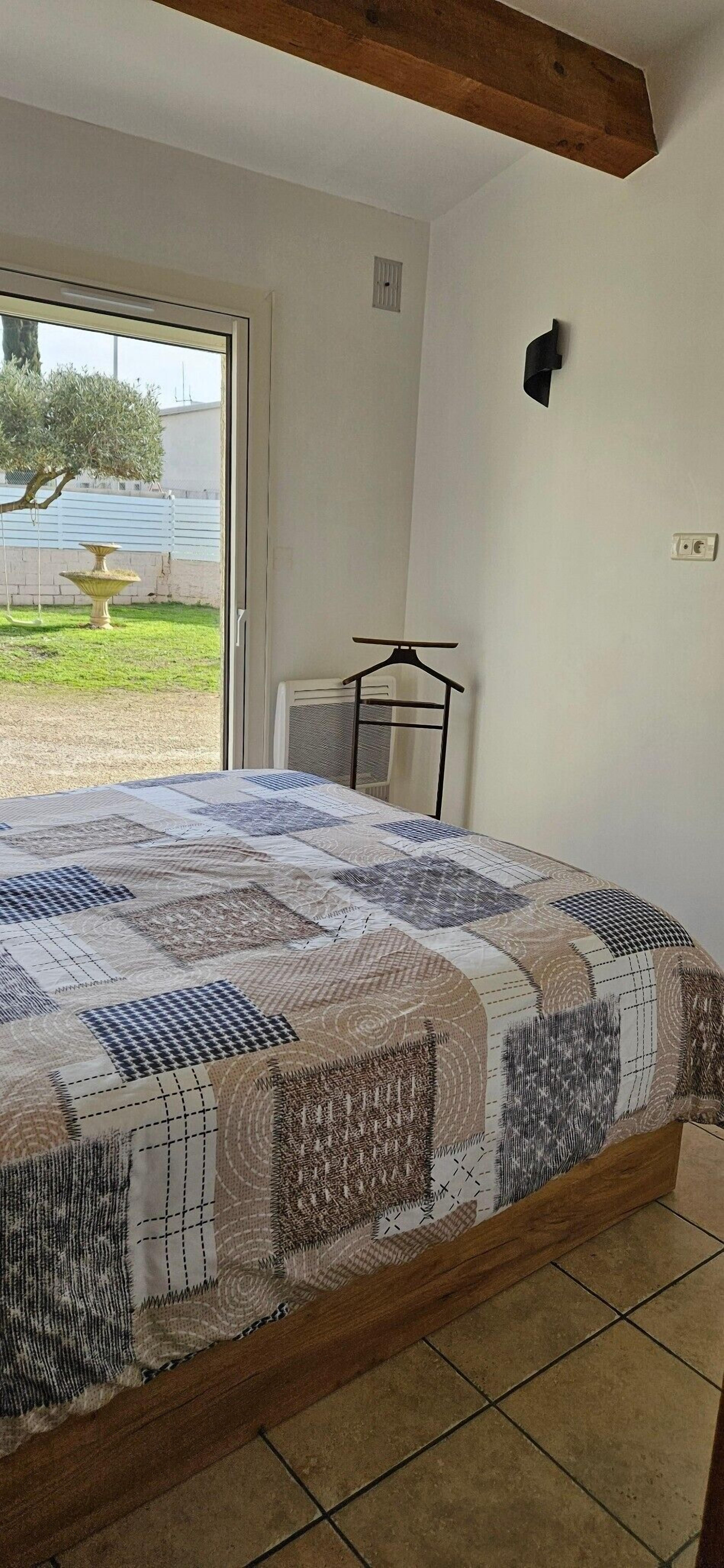 Fer et planche à repasser, Wi-Fi, draps fournis