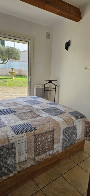 アイロン / アイロン台、WiFi、ベッドシーツ