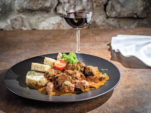 Restaurant - Goldener Engl (Hall in Tirol)