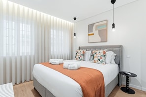 Iron/ironing board, Internet, bed sheets - GuestReady The 7 Seas - 'Adriatic Sea' (Porto)