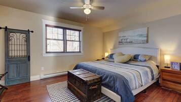 3 chambres, fer et planche à repasser, Wi-Fi, draps fournis