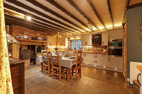 Two Hoots - North East Escapes