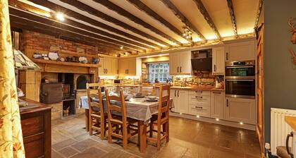 Two Hoots - North East Escapes