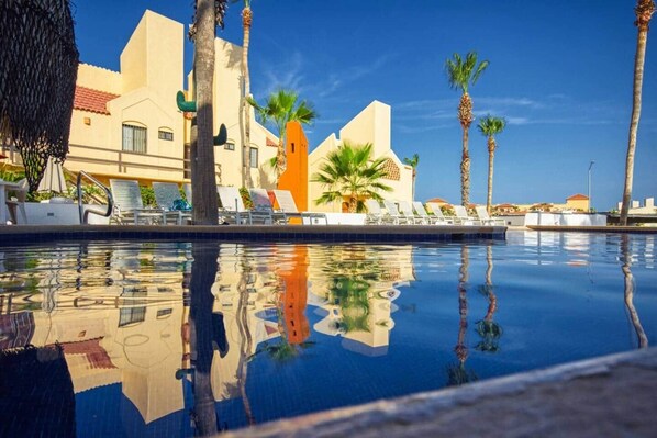 Pool - Just steps from the beach! (San José del Cabo)