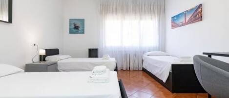 Tabla de planchar con plancha