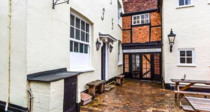 The George Inn Rooms - Room 6
