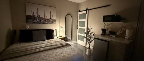 1 soverom, strykejern/-brett, wi-fi og sengetøy