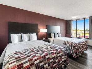 Iron/ironing board, free WiFi, bed sheets