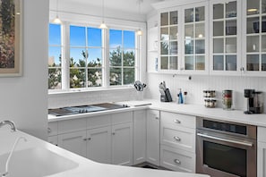 Private kitchen - Mantoloking Beach Front Home with Pool (Mantoloking)