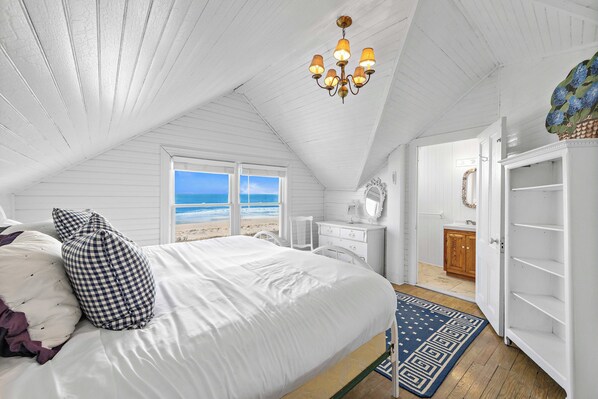 Iron/ironing board, WiFi, bed sheets - Mantoloking Beach Front Home with Pool (Mantoloking)