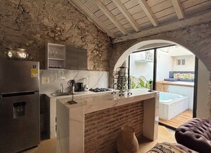Private kitchen - COLONIAL HOUSE in Old Town 5 Rooms 15 Guests best area (Csrtagena)