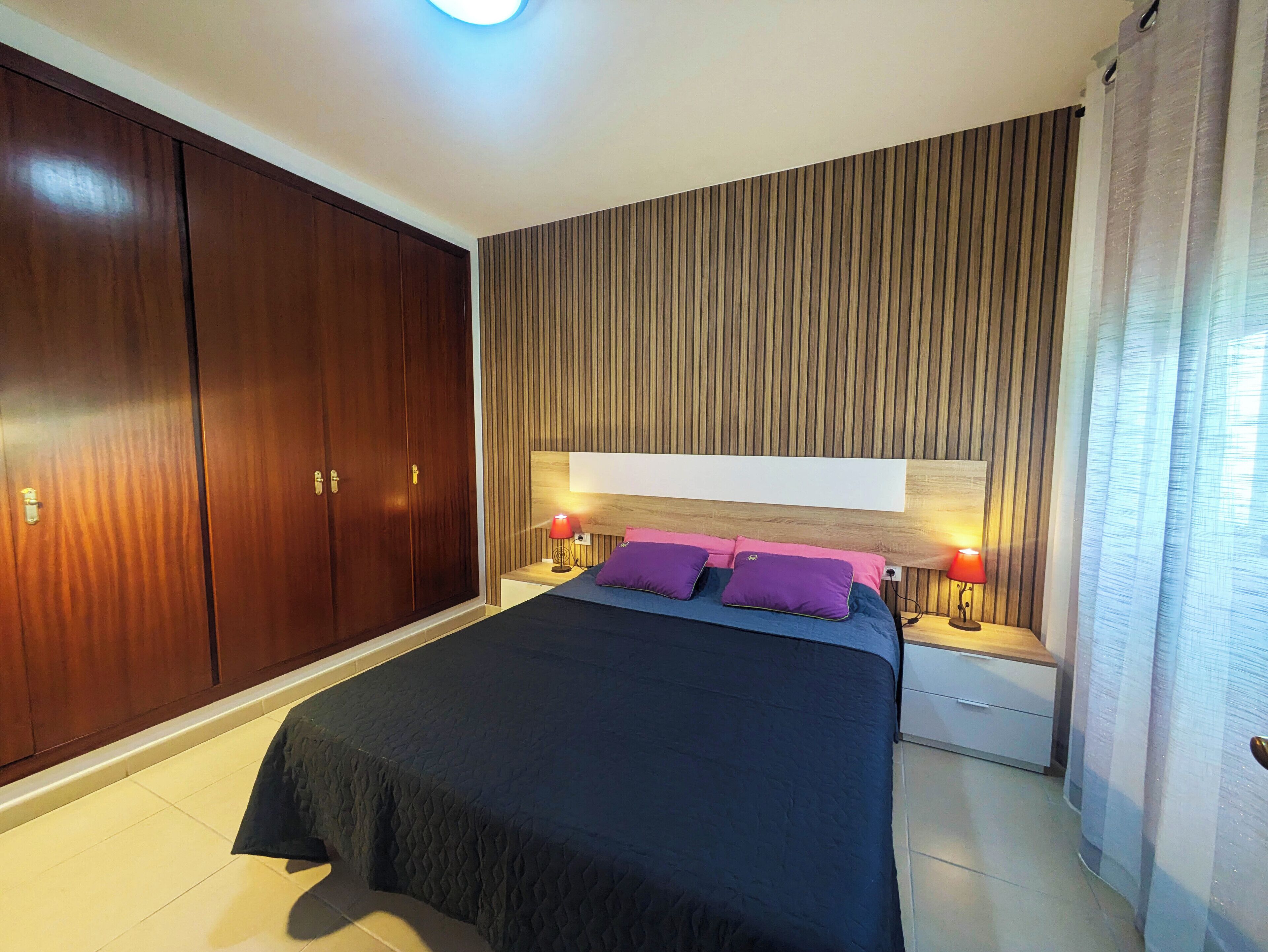 Caja de seguridad en la habitación y cortinas blackout 