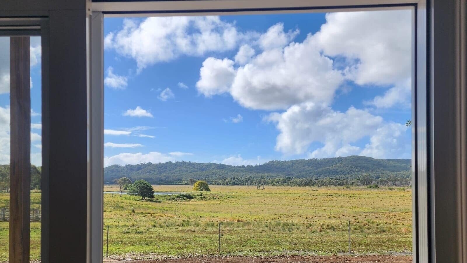 Premium bedding, minibar, individually decorated, individually furnished