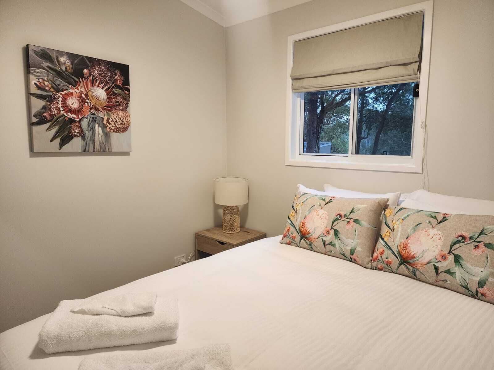 Dubbelrum - tillgänglighetsanpassat för personer med begränsad rörlighet | Sängtillbehör av högsta kvalitet, minibar och individuell inredning