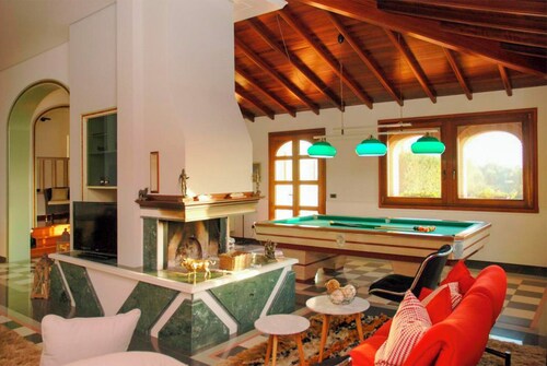 Villa with private Pool