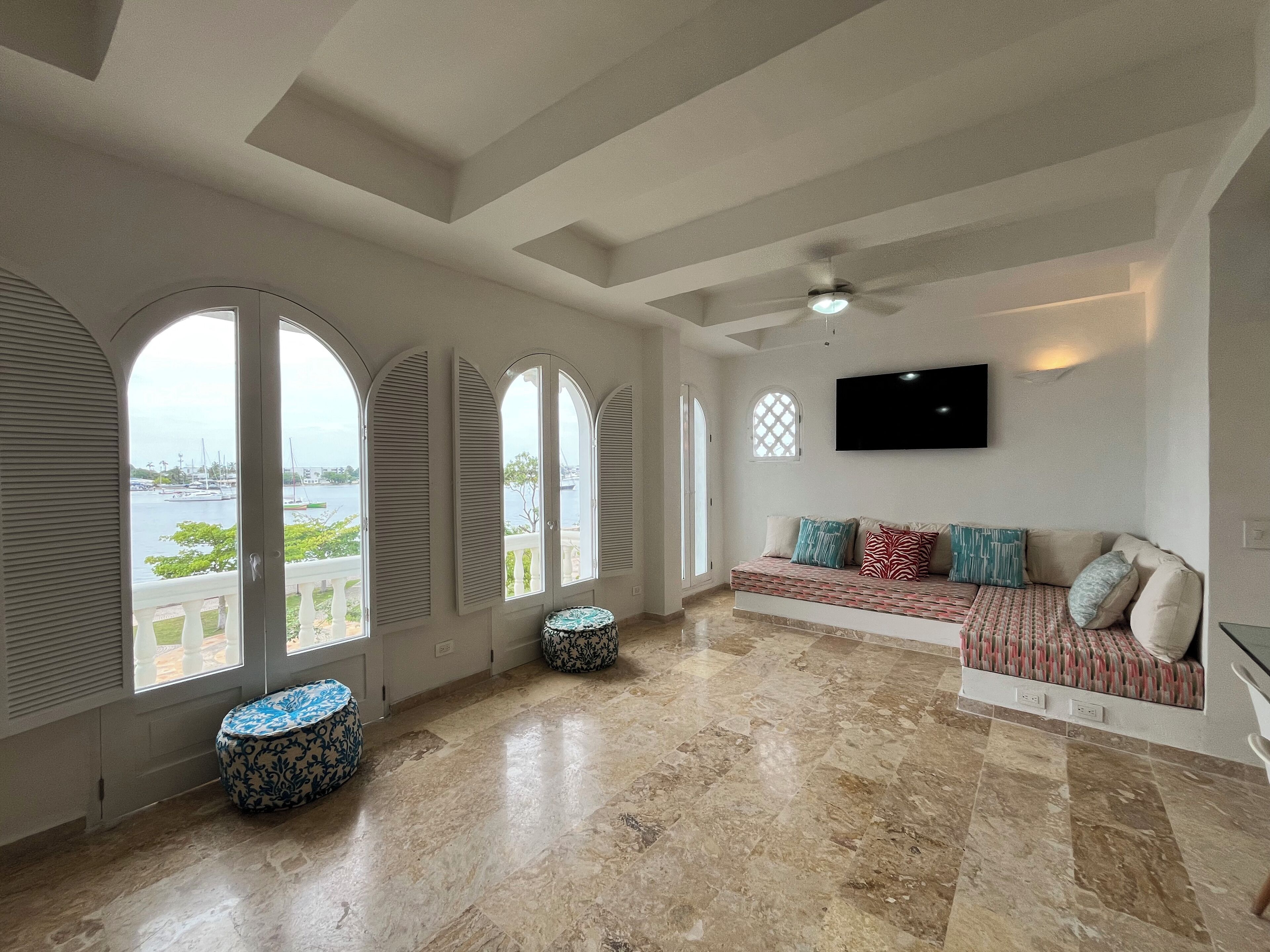 Luxury Apartment, Patio | Living area