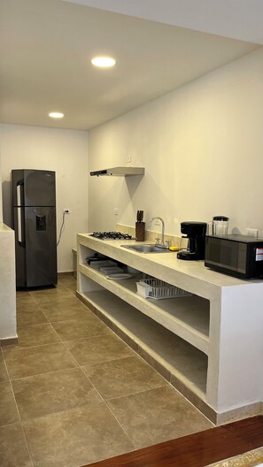 Leilighet, byutsikt | Eget kjøkken | Kjøleskap, mikrobølgeovn, ovn og kokeplater