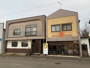 Exterior - TRAVELRS INN minamioodori - Hostel (Kushiro)