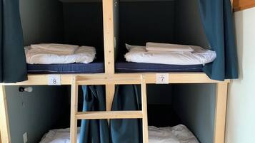 Khu vực làm việc phù hợp cho laptop