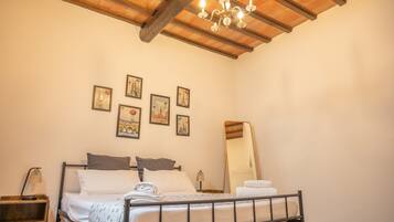 Bügeleisen/Bügelbrett, WLAN, Bettwäsche