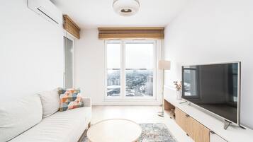 Comfort Apartment | Living room | Smart TV