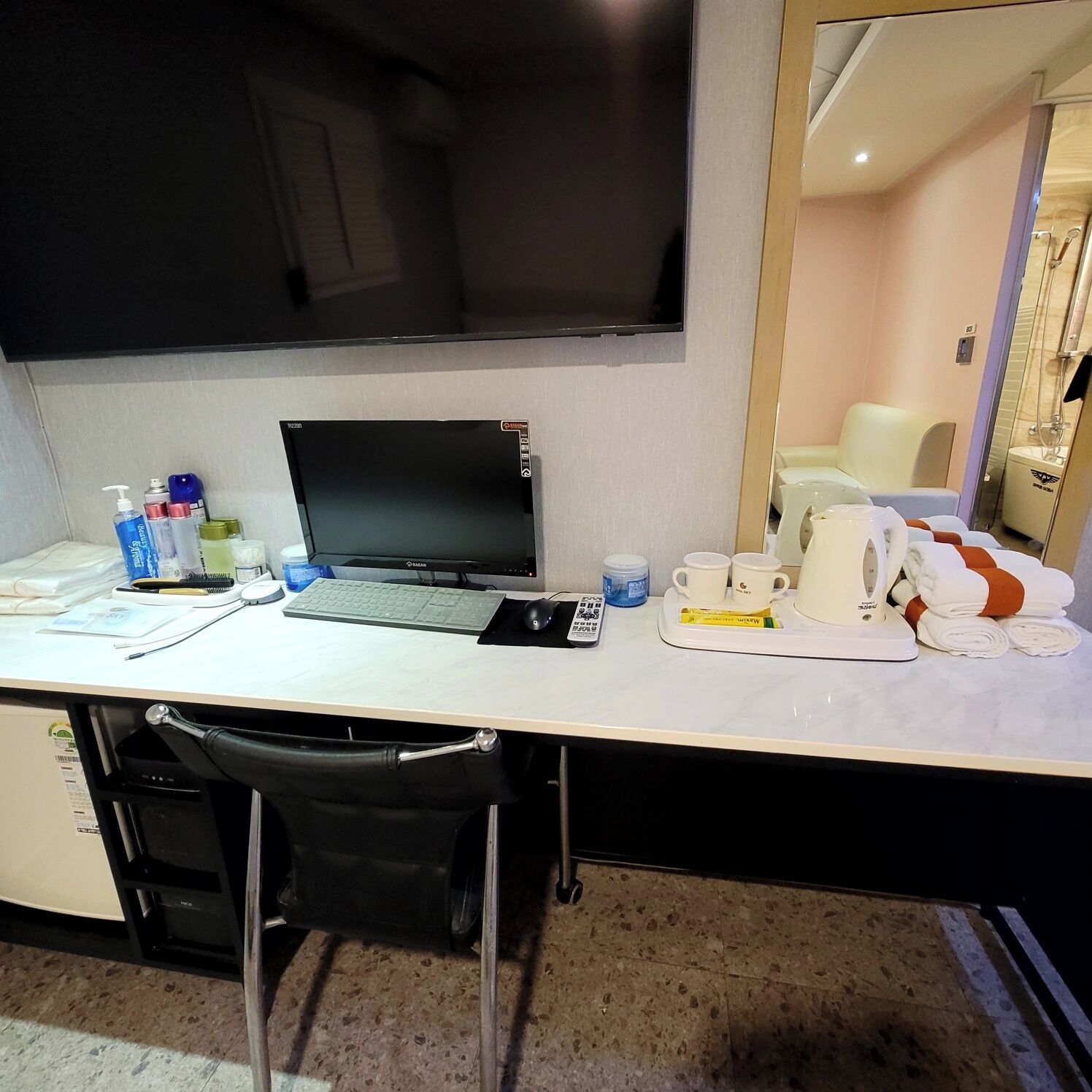 Premium Single Room, Non Smoking, Private Bathroom