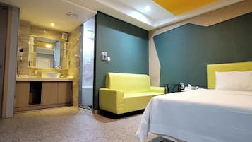 Premium Single Room, Non Smoking, Private Bathroom